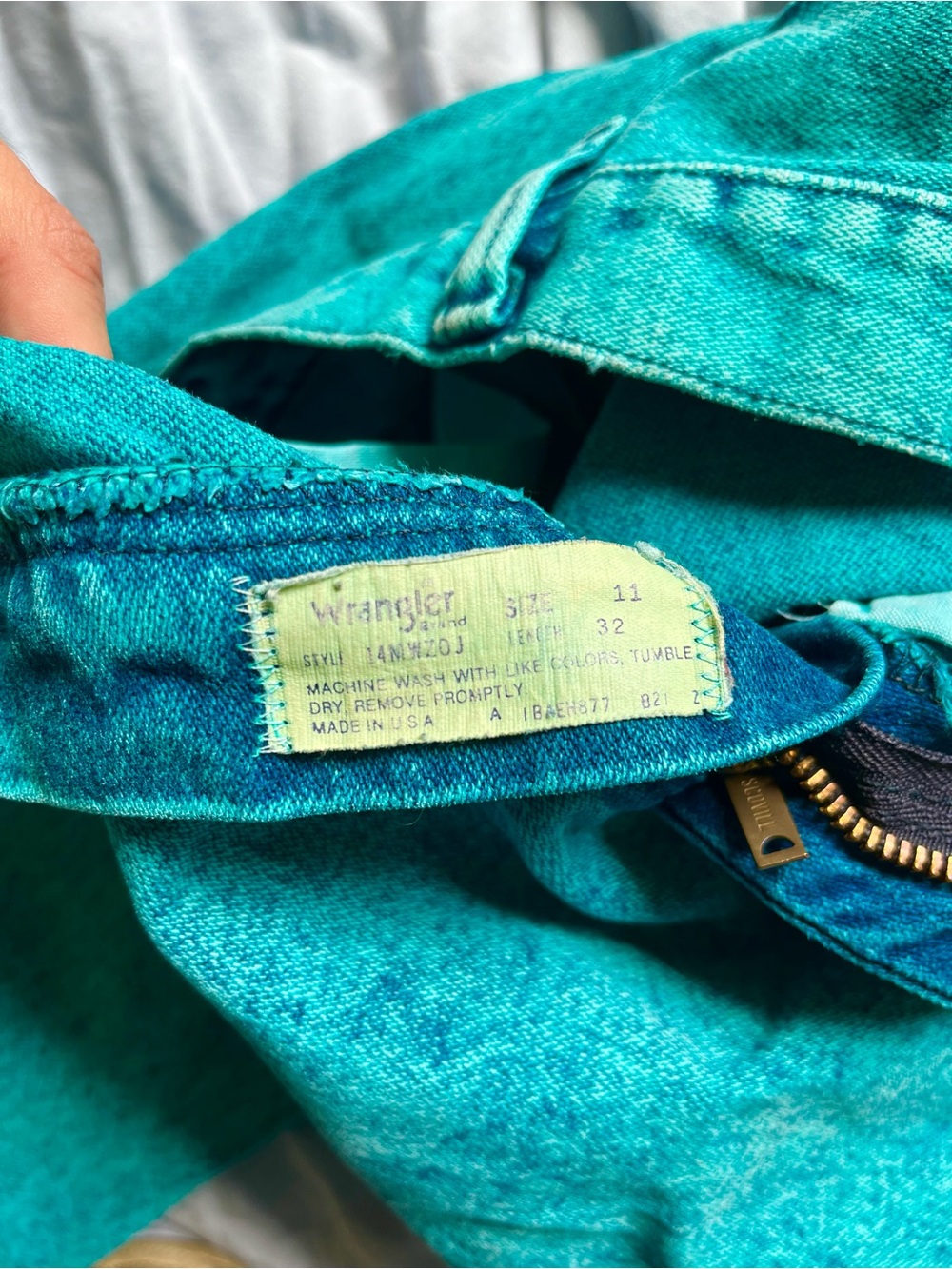 Wrangler Turquoise Acid Wash Jeans - Picture 4 of 5